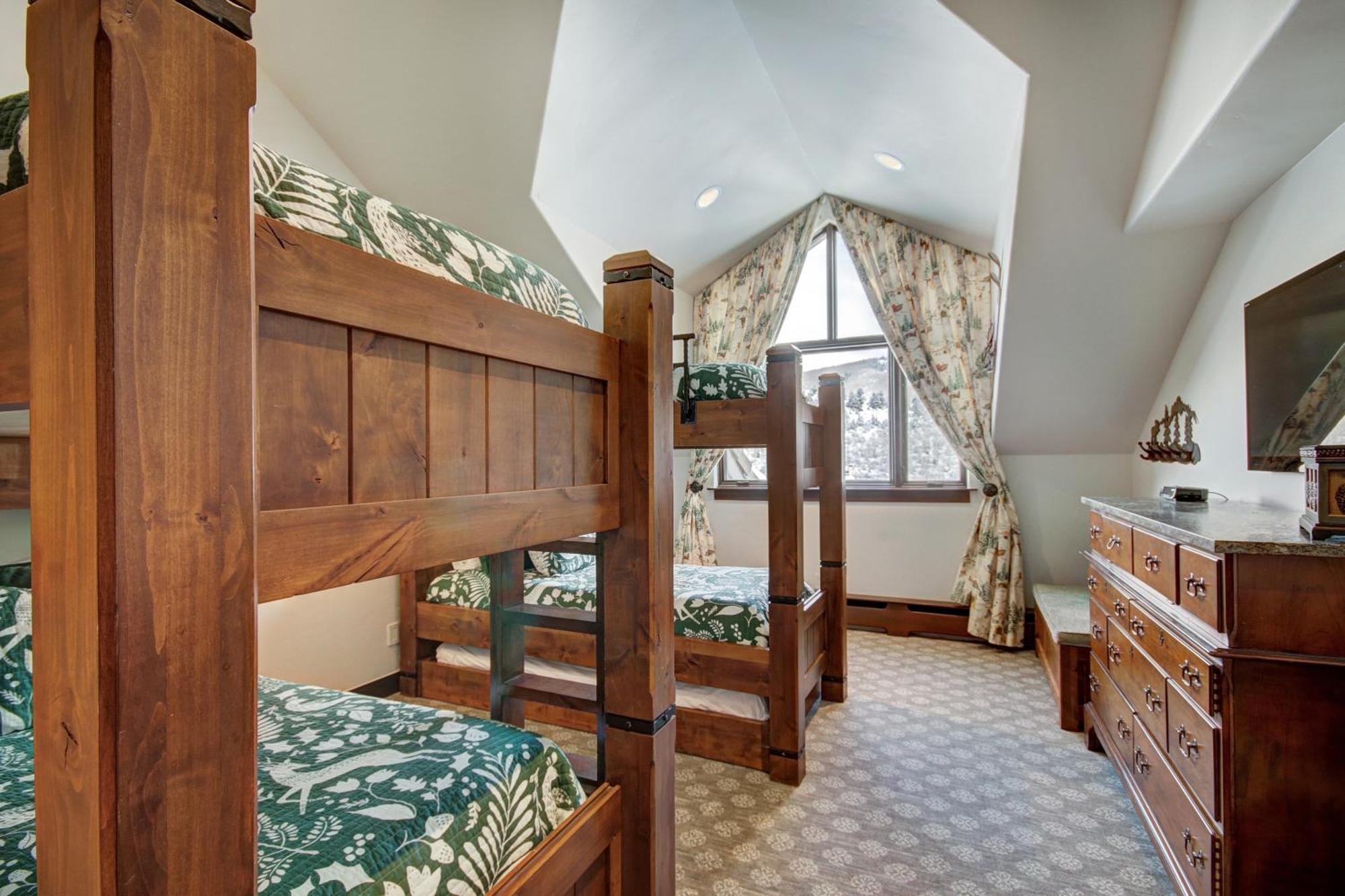 Luxury Ski-In 3 Bedroom Penthouse Inside Pines Lodge, Sleeps 10! Condo Beaver Creek Dış mekan fotoğraf